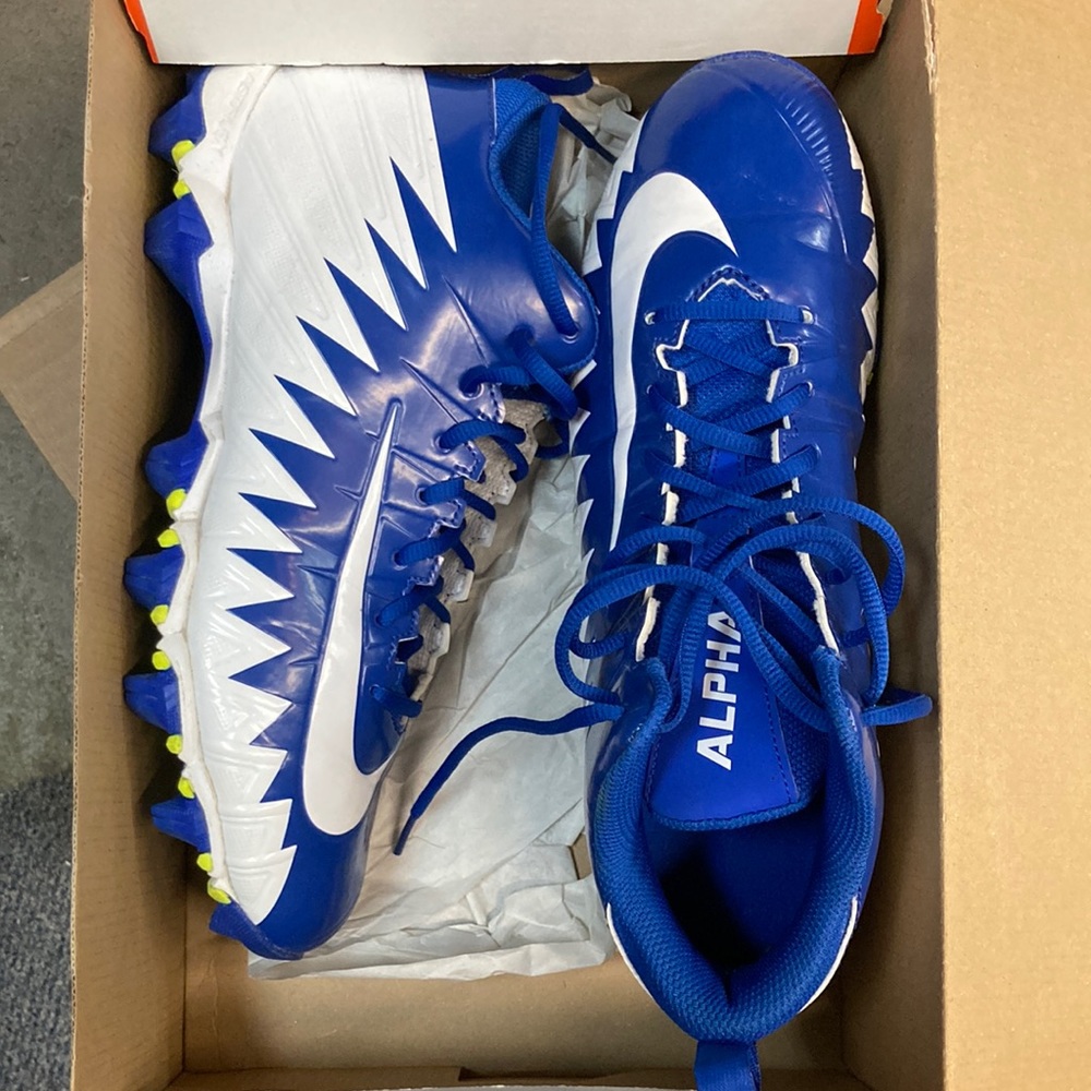 Alpha Menace Shark Cleats